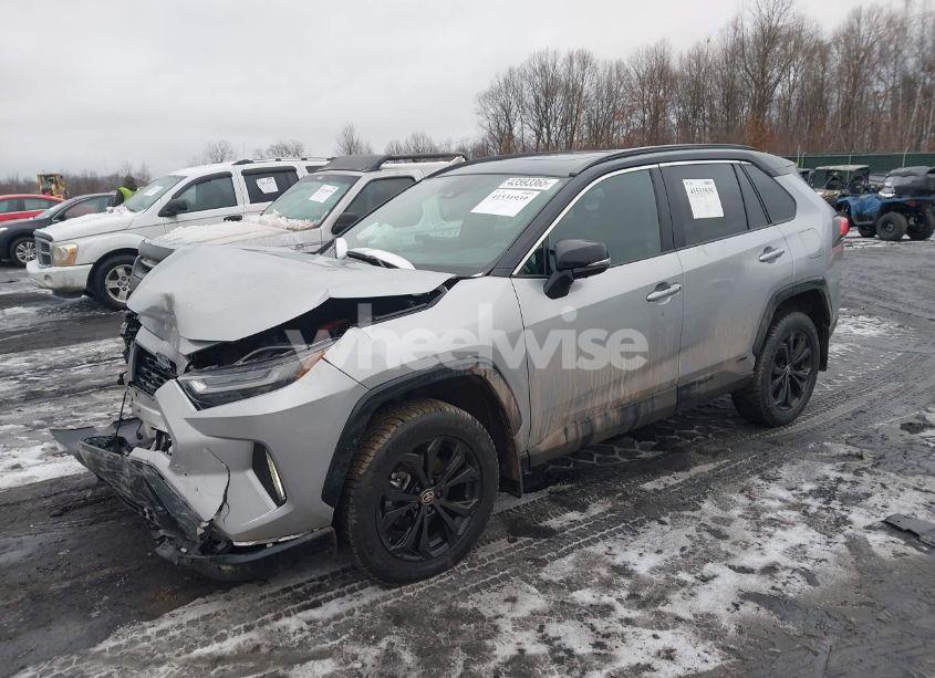 Photo 2 of 2024 Toyota Rav4 HYBRID XSE (VIN 2T3E6RFV9RW047225)
