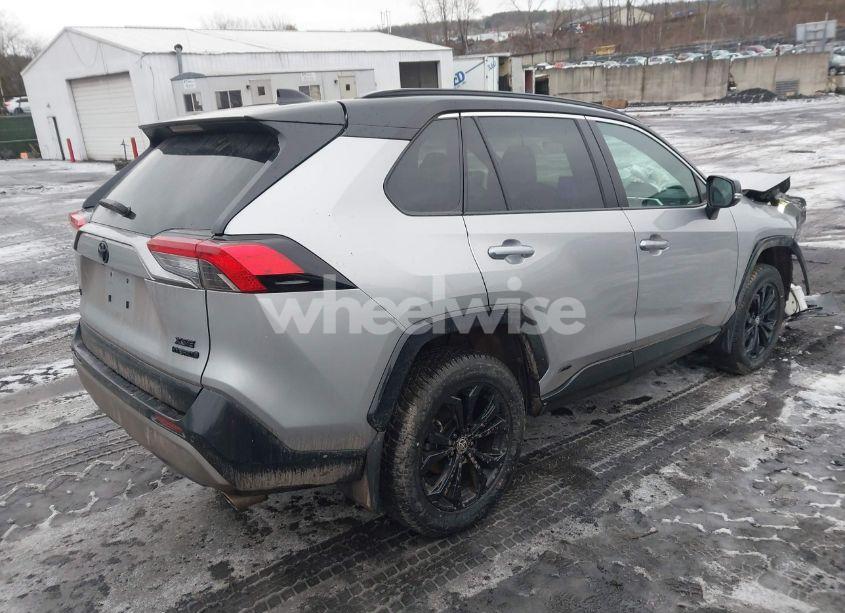 Photo 4 of 2024 Toyota Rav4 HYBRID XSE (VIN 2T3E6RFV9RW047225)