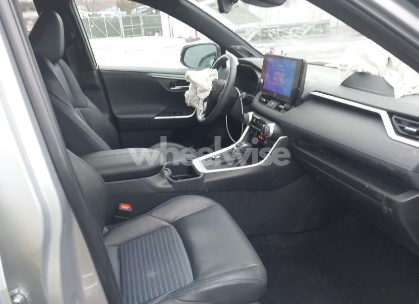 Photo 5 of 2024 Toyota Rav4 HYBRID XSE (VIN 2T3E6RFV9RW047225)