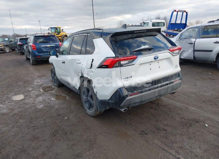 Photo 3 of 2020 Toyota Rav4 HYBRID XSE (VIN 2T3EWRFV1LW051664)