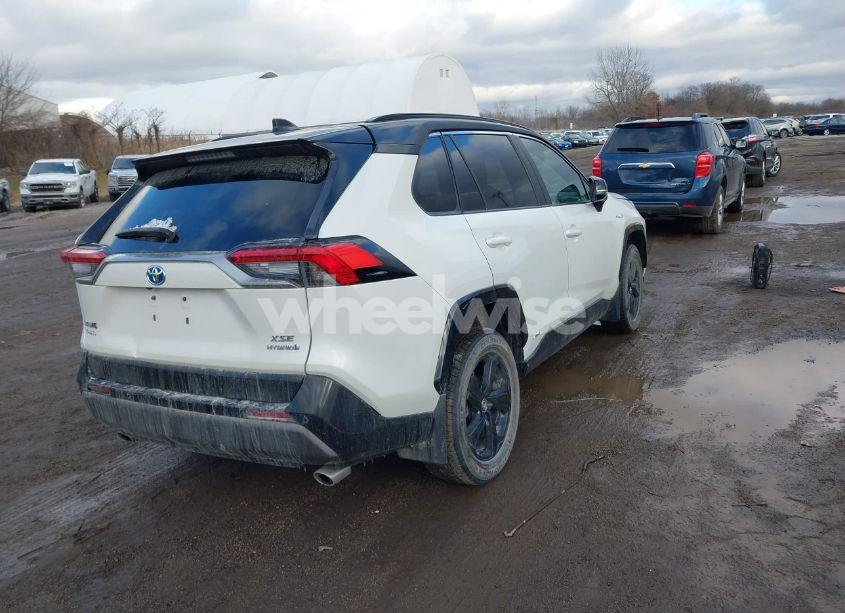 Photo 4 of 2020 Toyota Rav4 HYBRID XSE (VIN 2T3EWRFV1LW051664)