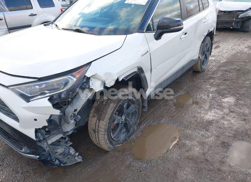 Photo 6 of 2020 Toyota Rav4 HYBRID XSE (VIN 2T3EWRFV1LW051664)