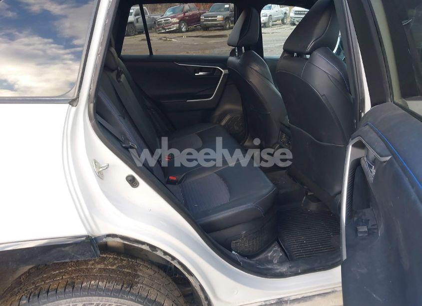 Photo 8 of 2020 Toyota Rav4 HYBRID XSE (VIN 2T3EWRFV1LW051664)