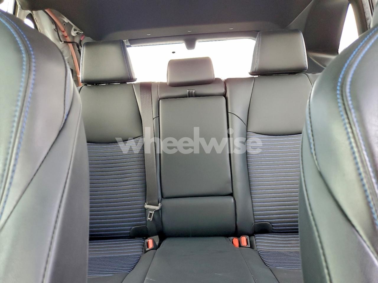 Photo 10 of 2020 TOYOTA RAV4 XSE (VIN 2T3EWRFV2LW099612)