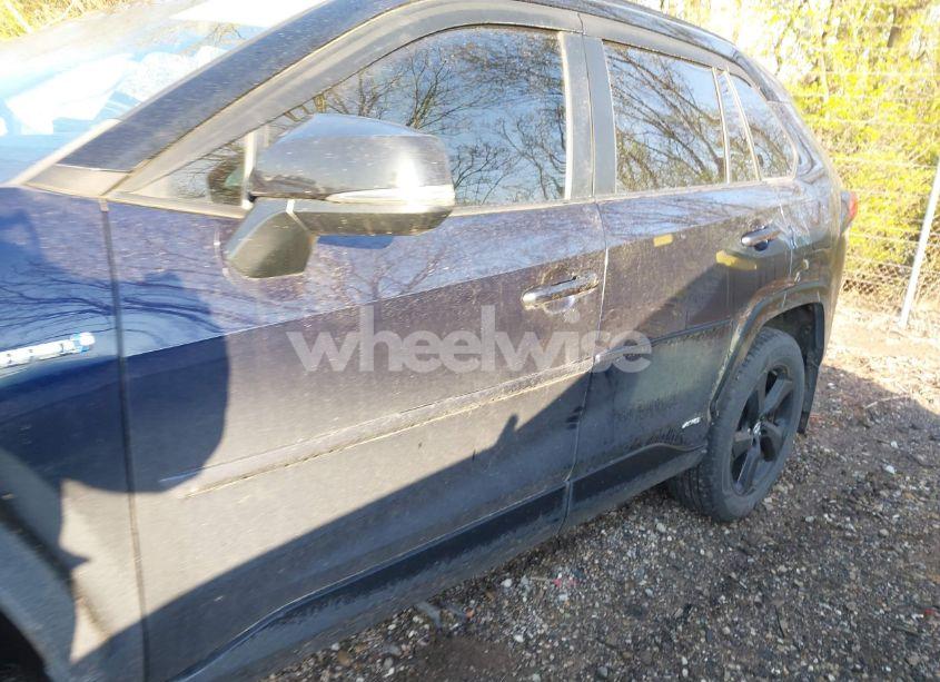 Photo 14 of 2020 Toyota Rav4 HYBRID XSE (VIN 2T3EWRFV4LW076302)