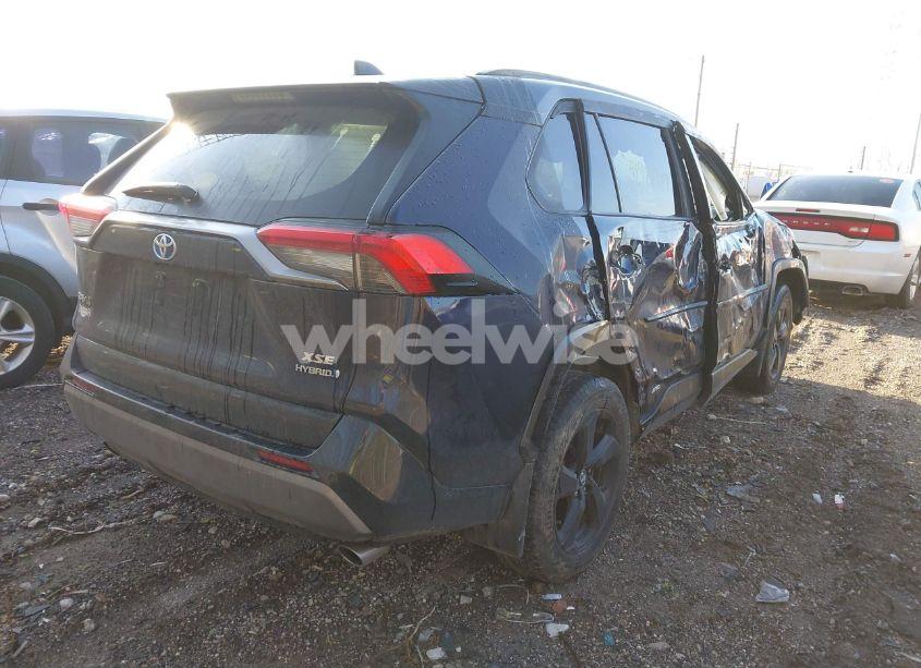 Photo 4 of 2020 Toyota Rav4 HYBRID XSE (VIN 2T3EWRFV4LW076302)