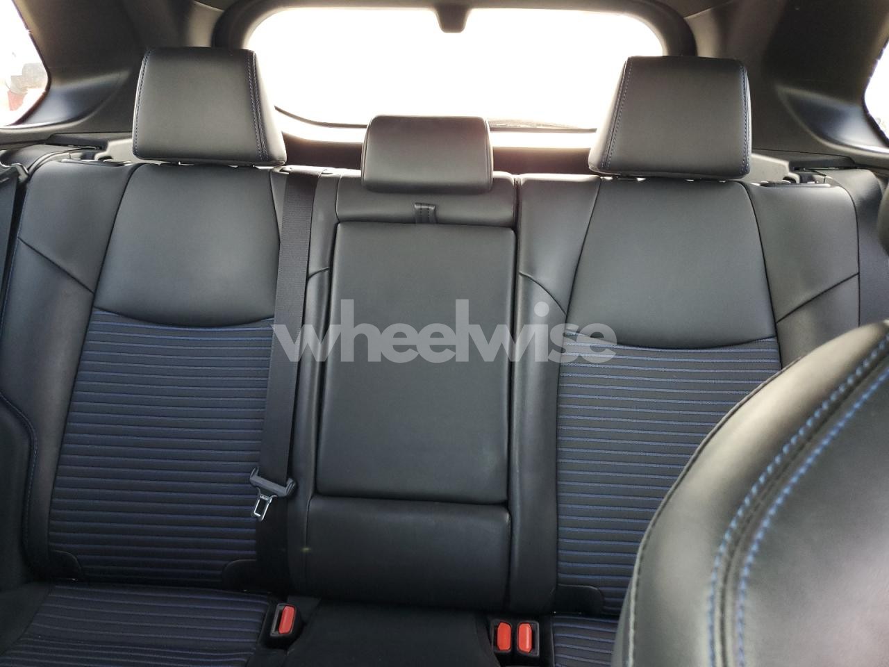 Photo 10 of 2020 TOYOTA RAV4 XSE (VIN 2T3EWRFV4LW081287)