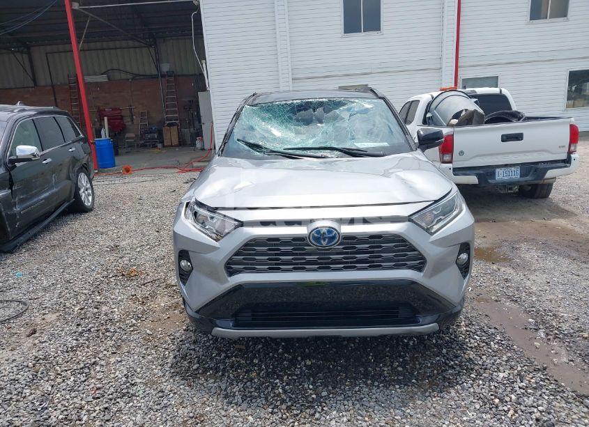 Photo 12 of 2020 Toyota Rav4 HYBRID XSE (VIN 2T3EWRFV4LW085971)