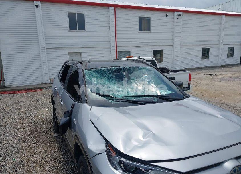 Photo 6 of 2020 Toyota Rav4 HYBRID XSE (VIN 2T3EWRFV4LW085971)