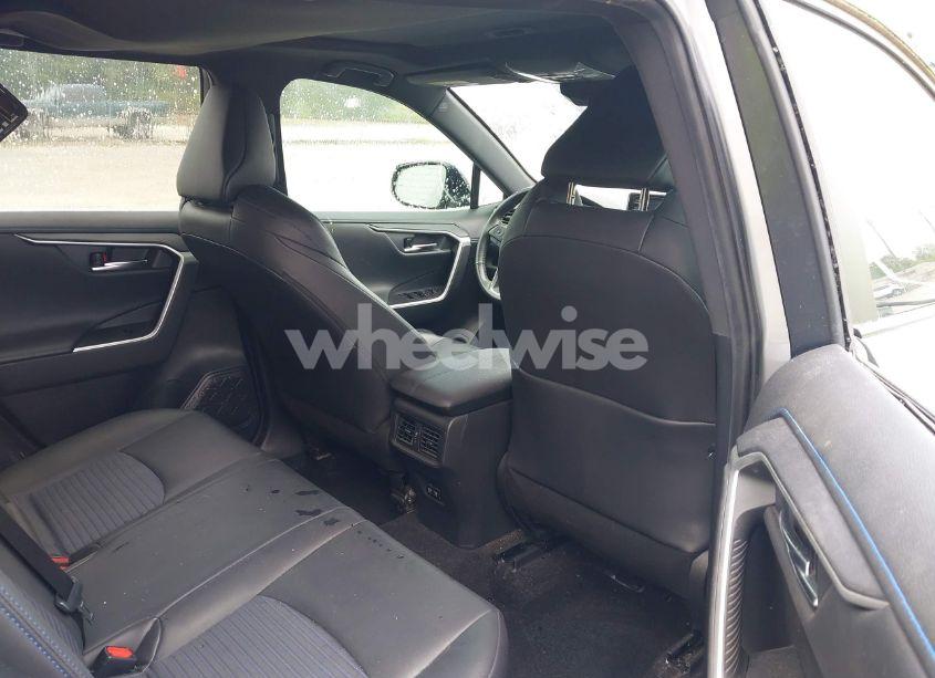 Photo 8 of 2020 Toyota Rav4 HYBRID XSE (VIN 2T3EWRFV4LW085971)