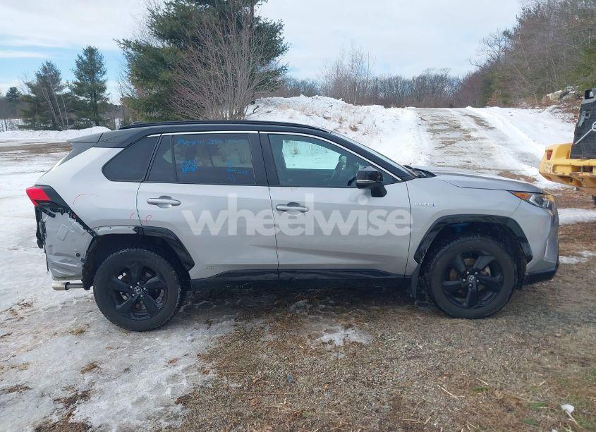 Photo 13 of 2020 Toyota Rav4 HYBRID XSE (VIN 2T3EWRFV7LW060272)