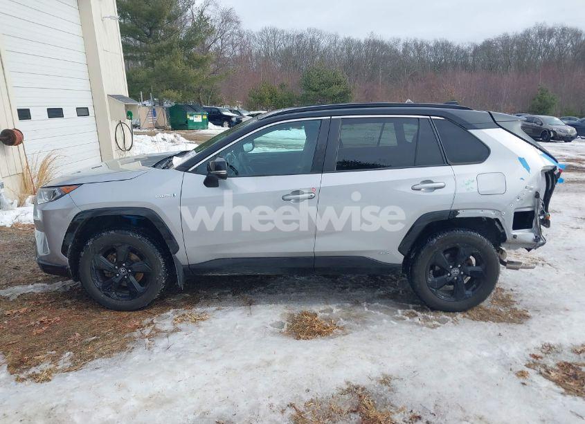 Photo 14 of 2020 Toyota Rav4 HYBRID XSE (VIN 2T3EWRFV7LW060272)