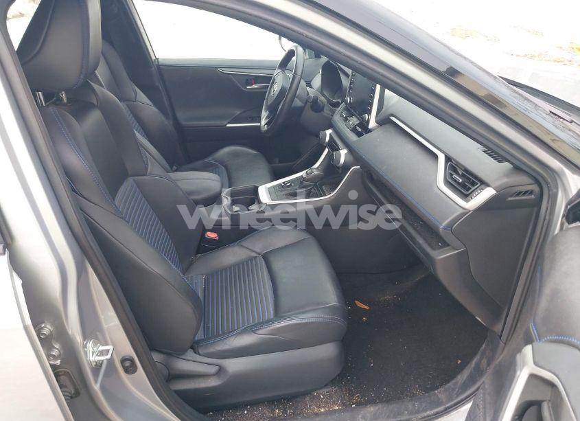 Photo 5 of 2020 Toyota Rav4 HYBRID XSE (VIN 2T3EWRFV7LW060272)