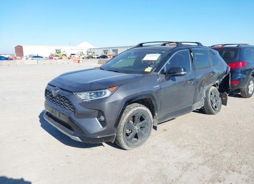 Photo 2 of 2020 Toyota Rav4 HYBRID XSE (VIN 2T3EWRFV7LW097838)