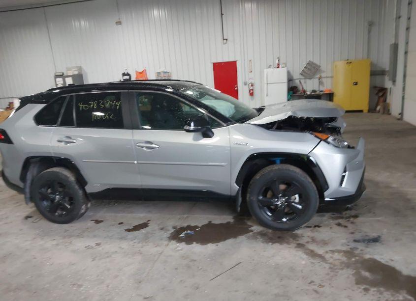 Photo 13 of 2020 Toyota Rav4 HYBRID XSE (VIN 2T3EWRFV8LW074200)