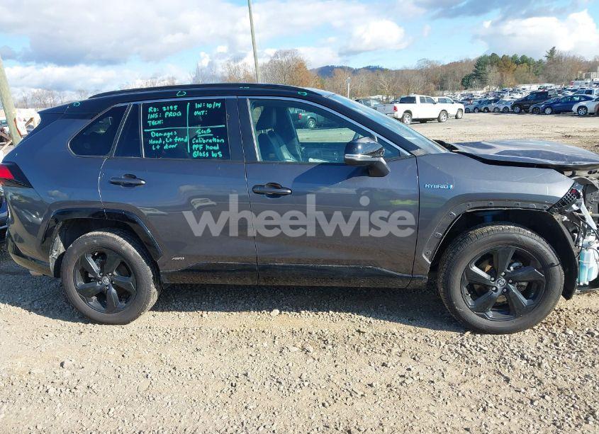 Photo 13 of 2020 Toyota Rav4 HYBRID XSE (VIN 2T3EWRFV8LW099579)