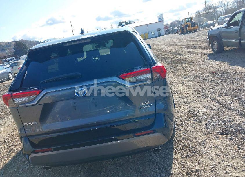 Photo 16 of 2020 Toyota Rav4 HYBRID XSE (VIN 2T3EWRFV8LW099579)