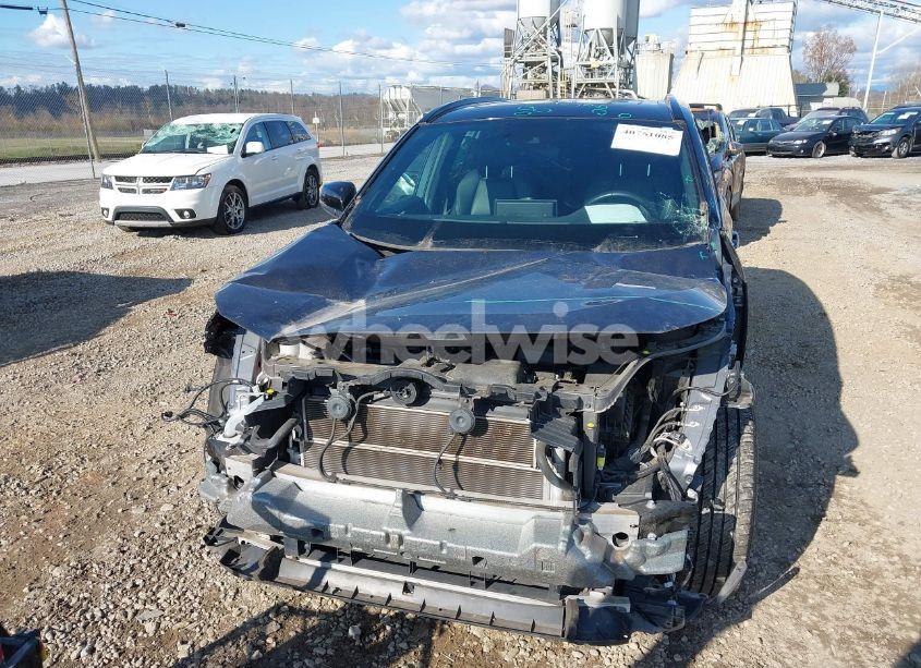 Photo 6 of 2020 Toyota Rav4 HYBRID XSE (VIN 2T3EWRFV8LW099579)