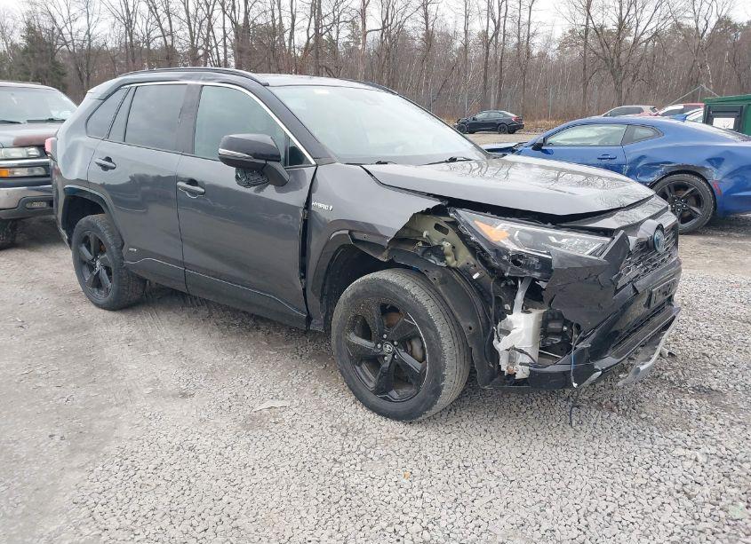 2020 Toyota Rav4 HYBRID XSE (VIN 2T3EWRFVXLW084324) main photo