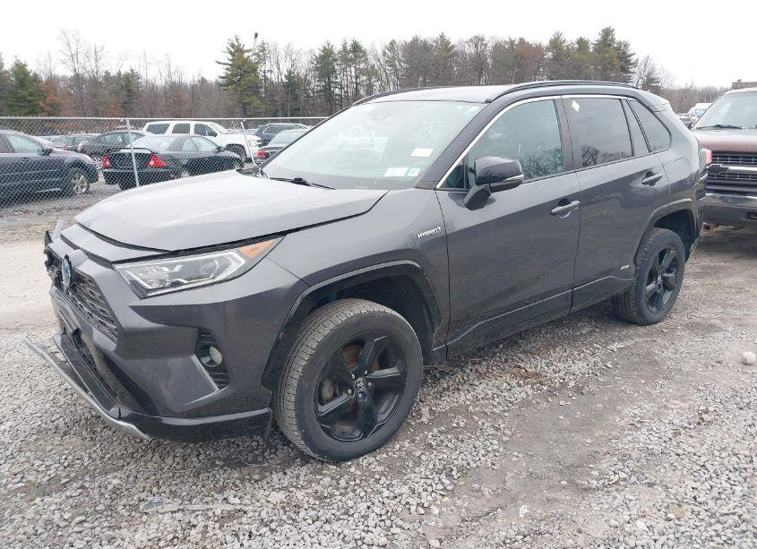 Photo 2 of 2020 Toyota Rav4 HYBRID XSE (VIN 2T3EWRFVXLW084324)