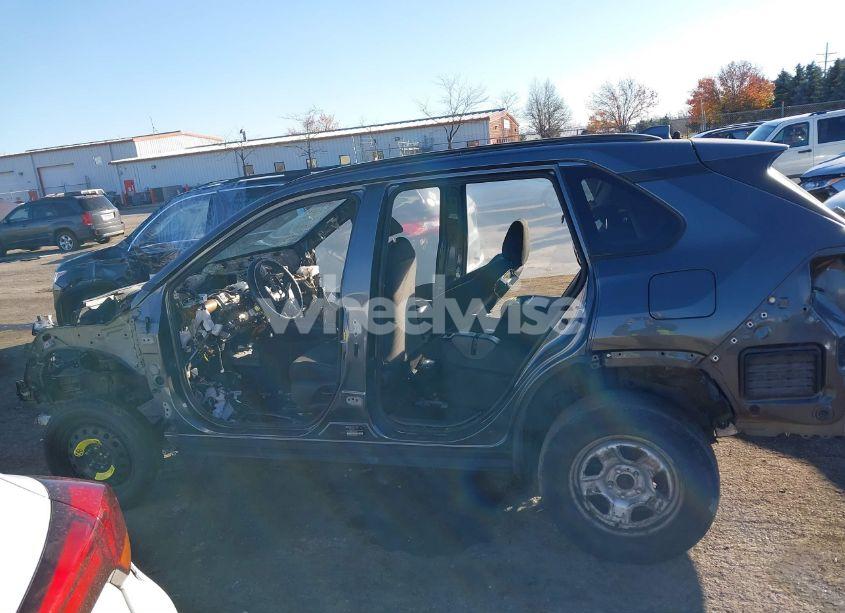 Photo 13 of 2019 Toyota Rav4 LE (VIN 2T3F1RFV0KC013247)