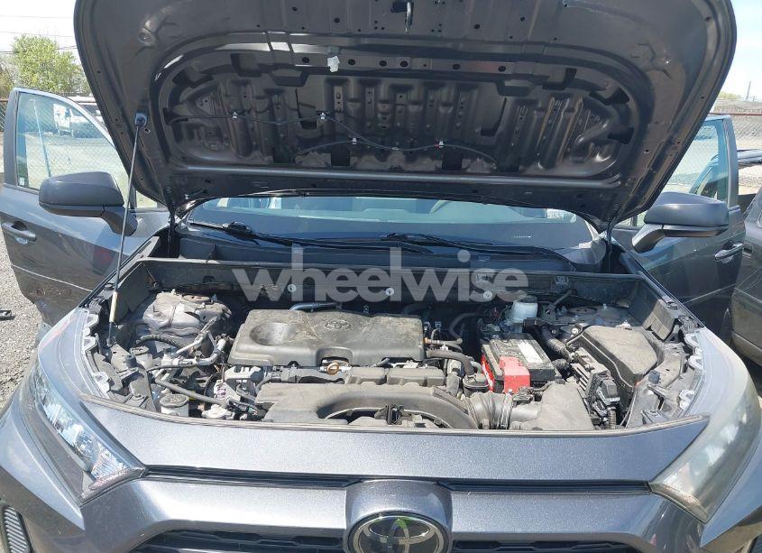 Photo 10 of 2019 Toyota Rav4 LE (VIN 2T3F1RFV0KC057197)