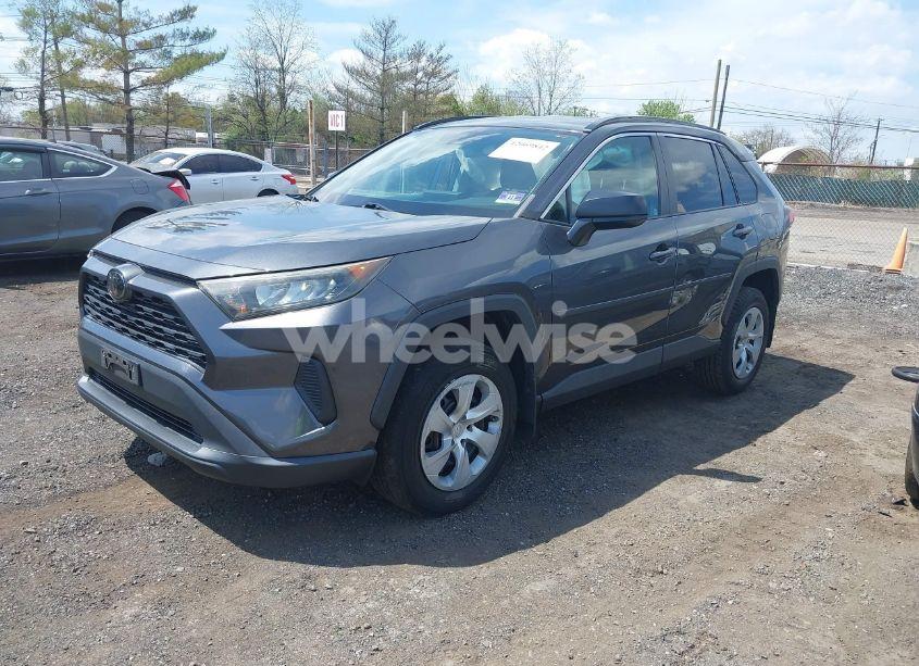 Photo 2 of 2019 Toyota Rav4 LE (VIN 2T3F1RFV0KC057197)