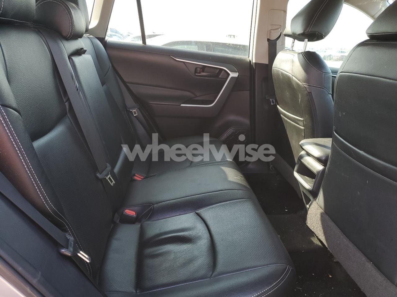 Photo 10 of 2020 TOYOTA RAV4 LE (VIN 2T3F1RFV0LC080450)