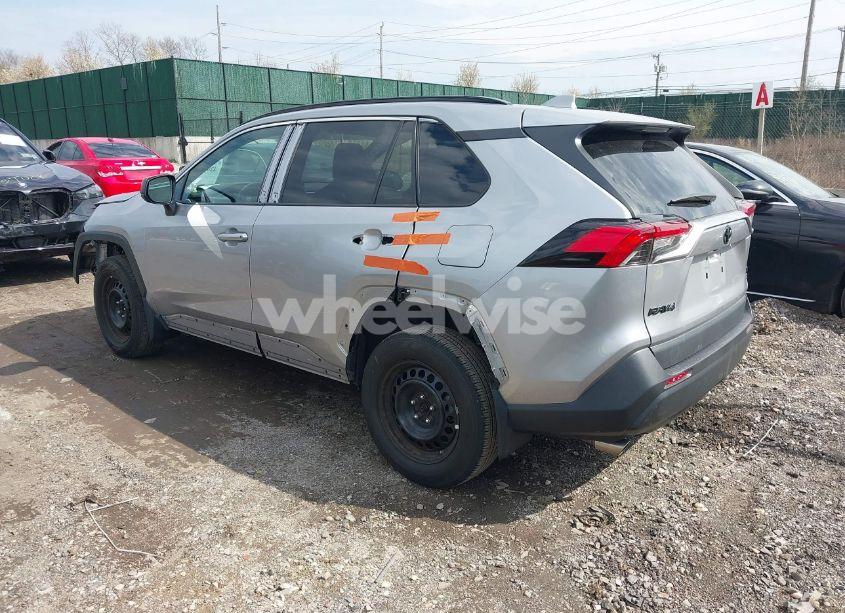 Photo 3 of 2021 Toyota Rav4 LE (VIN 2T3F1RFV0MC154869)
