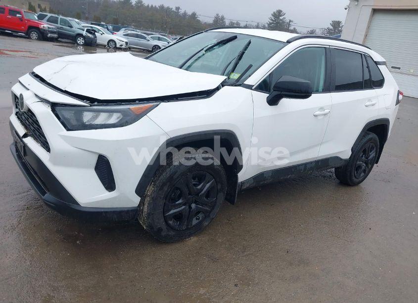 Photo 2 of 2021 Toyota Rav4 LE (VIN 2T3F1RFV0MC248475)