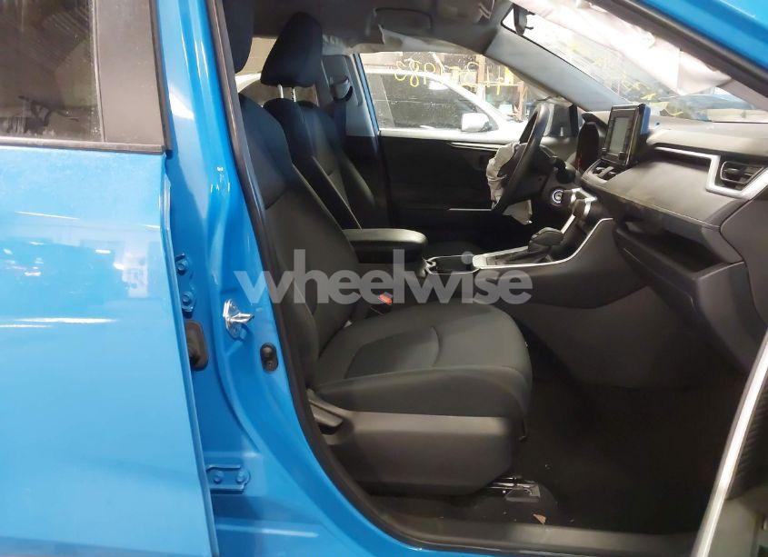 Photo 5 of 2021 Toyota Rav4 LE (VIN 2T3F1RFV0MW184811)