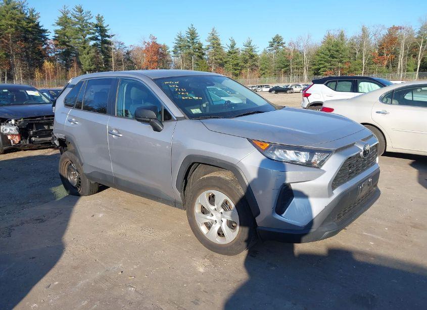 2022 Toyota Rav4 LE (VIN 2T3F1RFV0NC257131) main photo