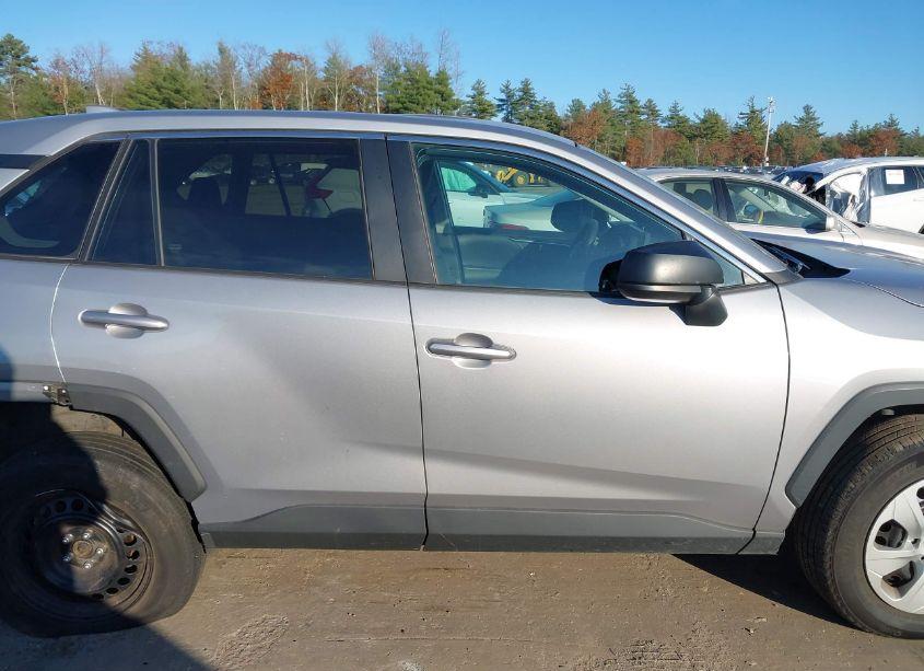Photo 12 of 2022 Toyota Rav4 LE (VIN 2T3F1RFV0NC257131)