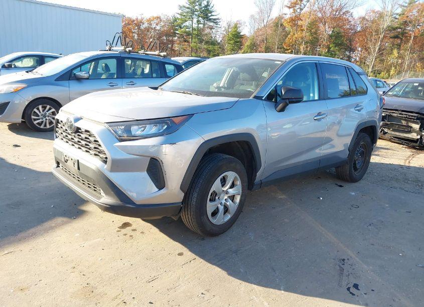 Photo 2 of 2022 Toyota Rav4 LE (VIN 2T3F1RFV0NC257131)