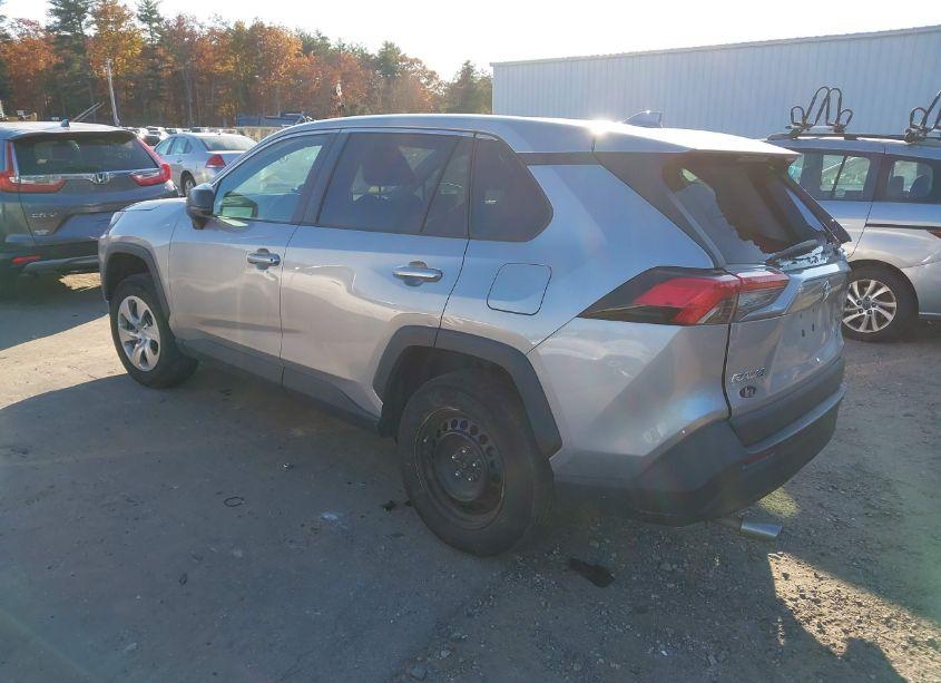 Photo 3 of 2022 Toyota Rav4 LE (VIN 2T3F1RFV0NC257131)