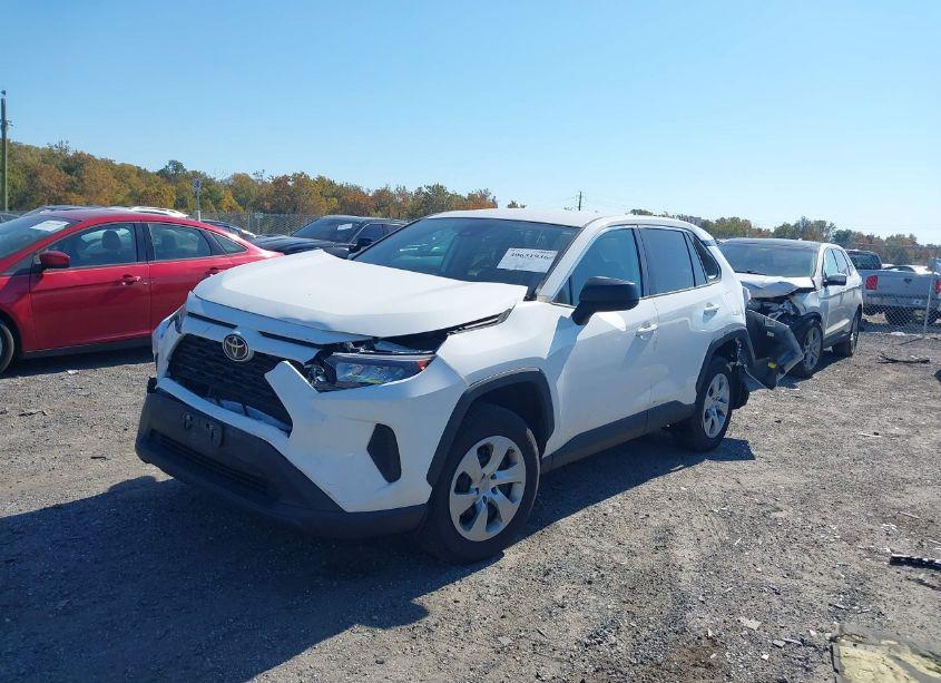 Photo 2 of 2022 Toyota Rav4 LE (VIN 2T3F1RFV0NC261390)