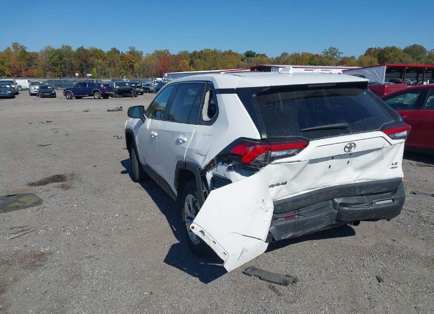 Photo 3 of 2022 Toyota Rav4 LE (VIN 2T3F1RFV0NC261390)