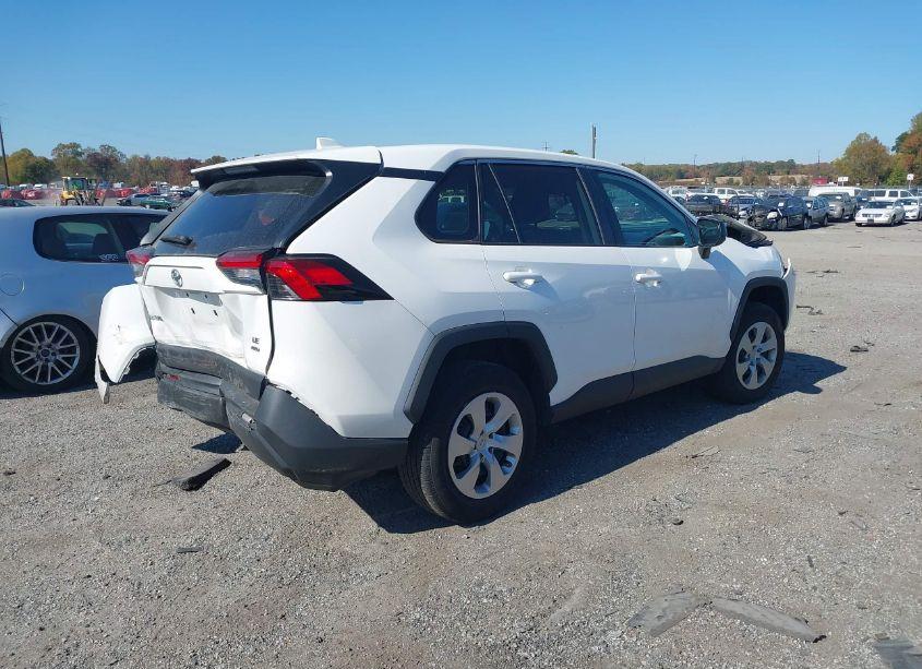 Photo 4 of 2022 Toyota Rav4 LE (VIN 2T3F1RFV0NC261390)