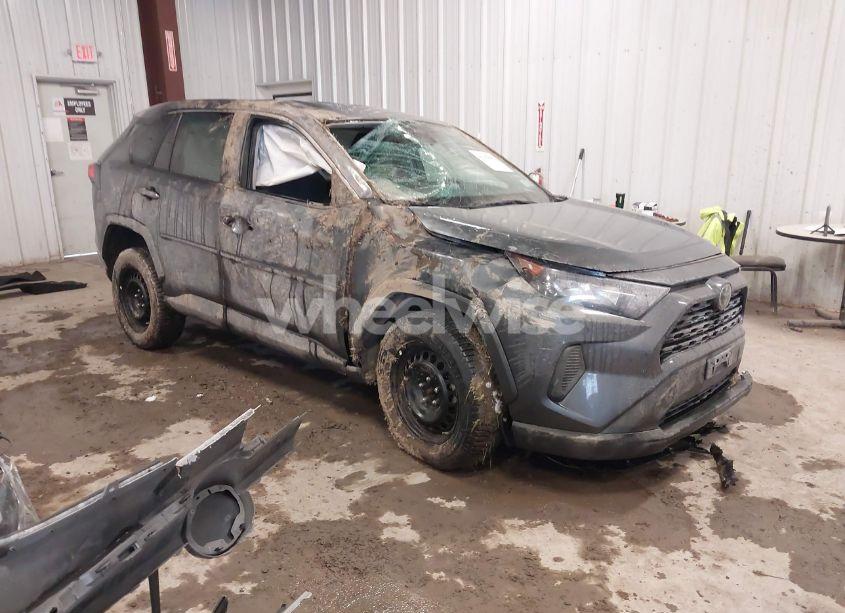 2022 Toyota Rav4 LE (VIN 2T3F1RFV0NW301868) main photo