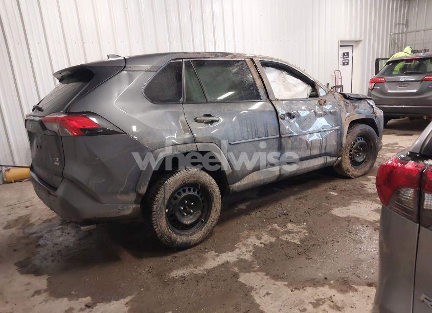 Photo 4 of 2022 Toyota Rav4 LE (VIN 2T3F1RFV0NW301868)