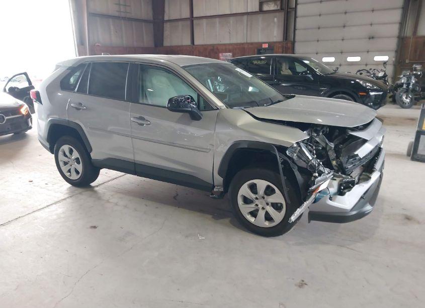 2024 Toyota Rav4 LE (VIN 2T3F1RFV0RC466391) main photo