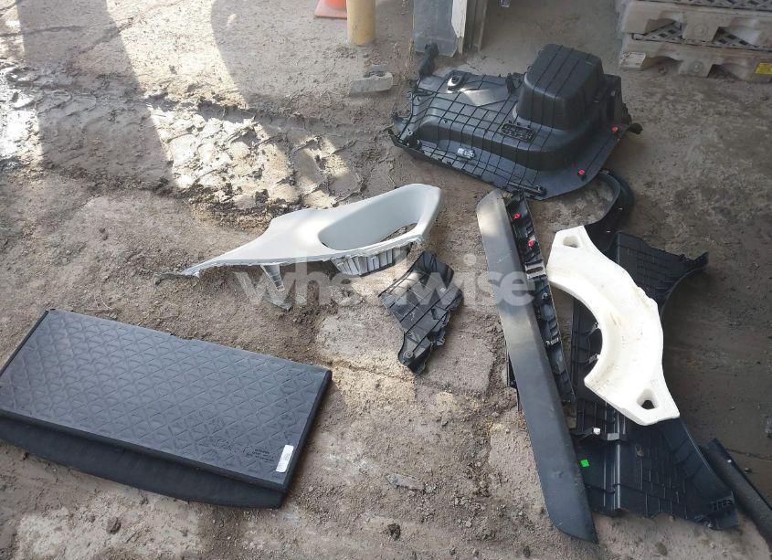 Photo 12 of 2019 Toyota Rav4 LE (VIN 2T3F1RFV1KW022070)