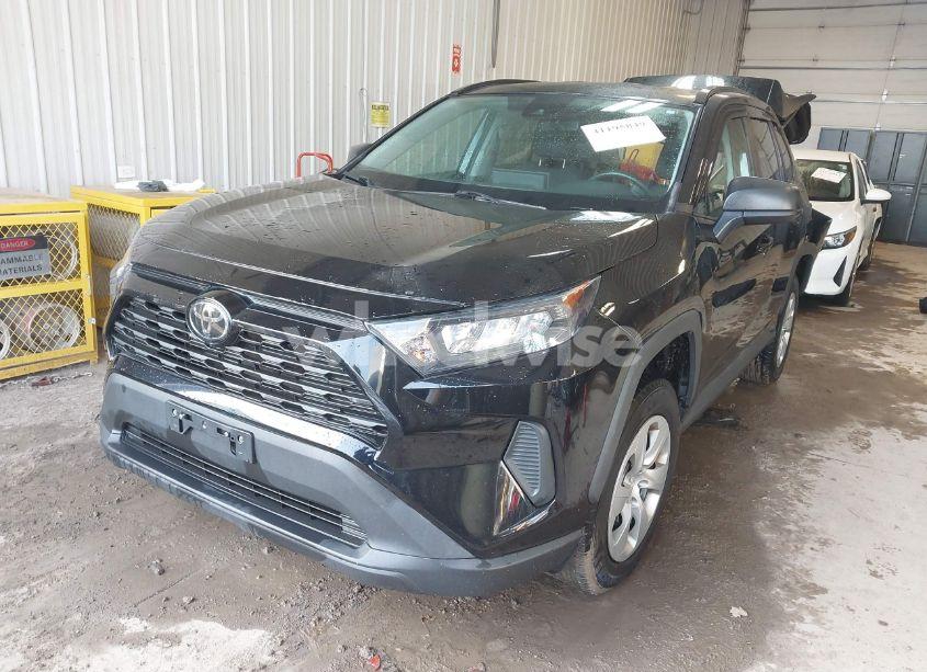 Photo 2 of 2019 Toyota Rav4 LE (VIN 2T3F1RFV1KW022070)
