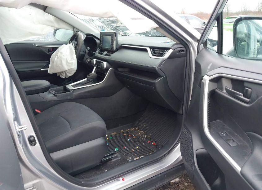 Photo 5 of 2020 Toyota Rav4 LE (VIN 2T3F1RFV1LC079789)