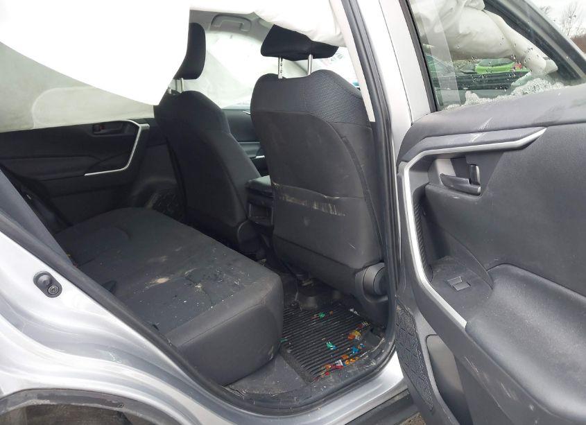 Photo 8 of 2020 Toyota Rav4 LE (VIN 2T3F1RFV1LC079789)