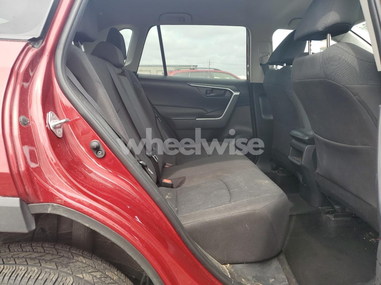 Photo 10 of 2020 TOYOTA RAV4 LE (VIN 2T3F1RFV1LC086256)