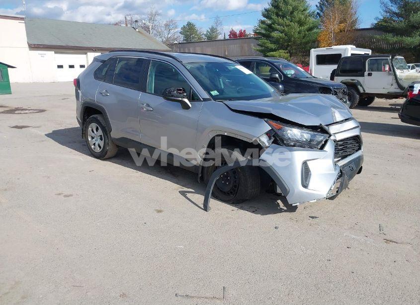 2020 Toyota Rav4 LE (VIN 2T3F1RFV1LC120261) main photo