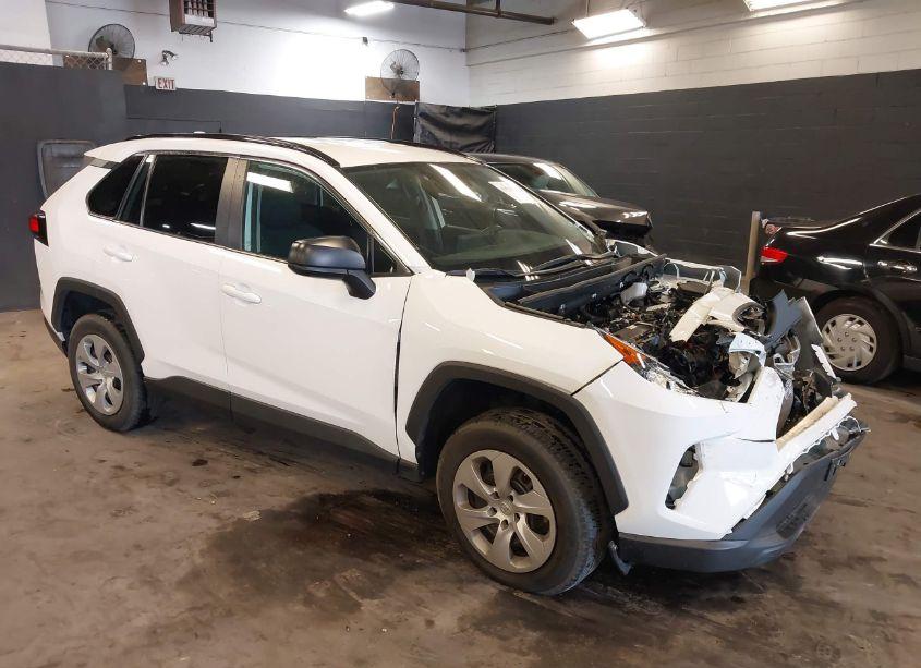 2021 Toyota Rav4 LE (VIN 2T3F1RFV1MC184625) main photo