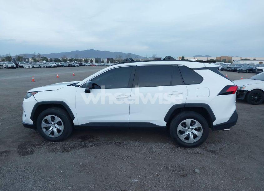 Photo 14 of 2021 Toyota Rav4 LE (VIN 2T3F1RFV1MC241485)