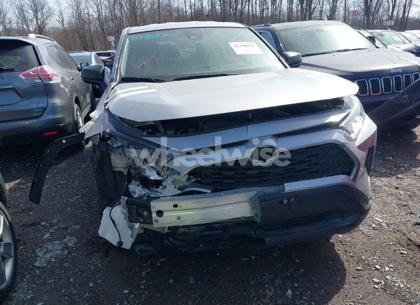 Photo 12 of 2022 Toyota Rav4 LE (VIN 2T3F1RFV1NC284970)